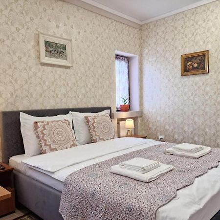 Laroka House Arty And Cosy Studio Universitate Center Bucureşti Exterior foto