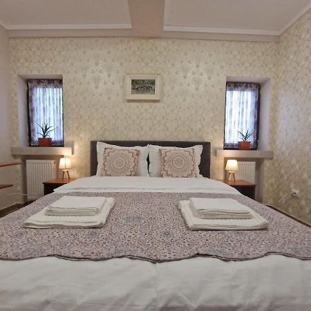 Laroka House Arty And Cosy Studio Universitate Center Bucureşti Exterior foto