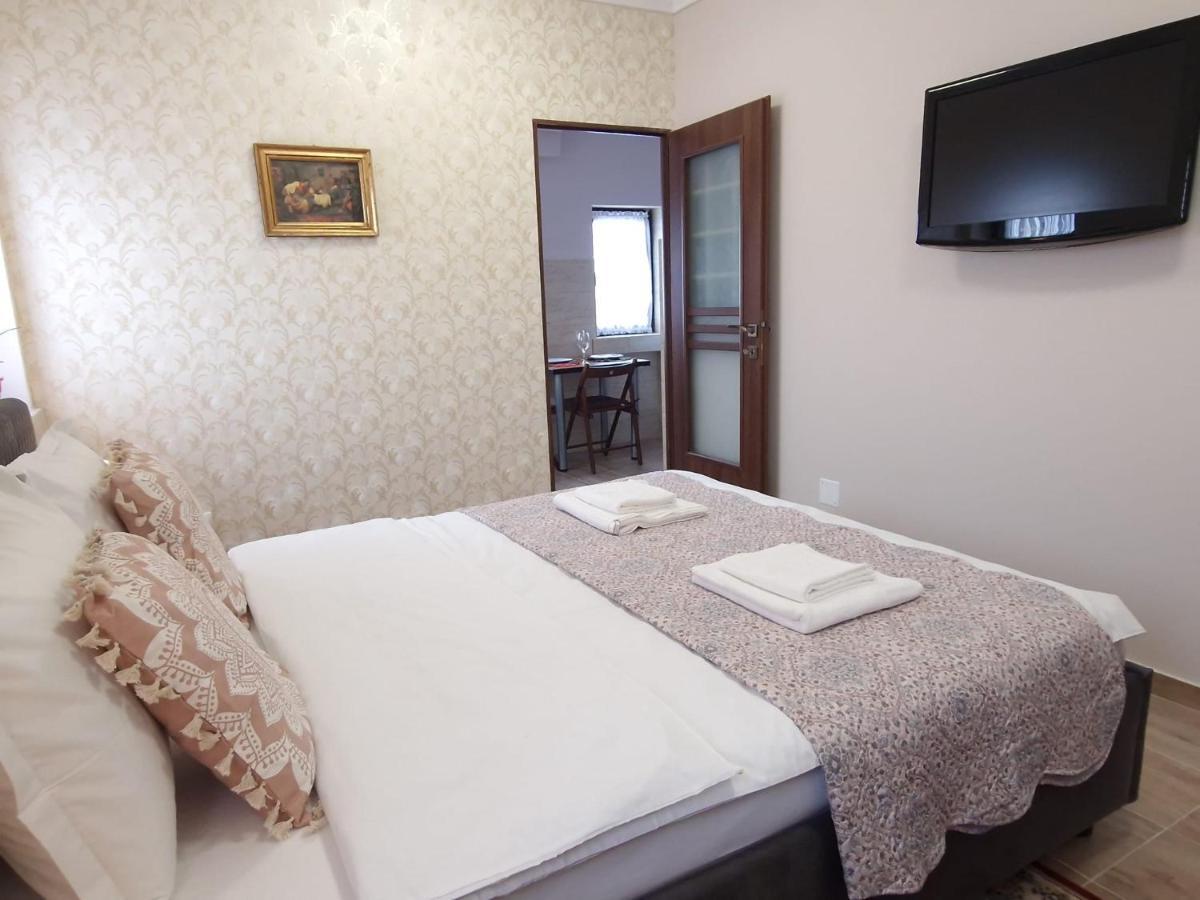 Laroka House Arty And Cosy Studio Universitate Center Bucureşti Exterior foto
